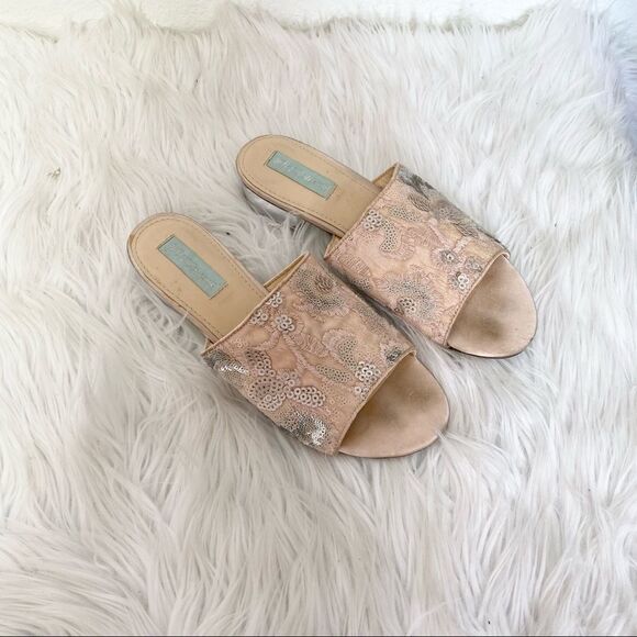 Betsy Johnson SR-Ryder blush sequins embroidered lucite block heel slides 7.5 - Picture 3 of 13